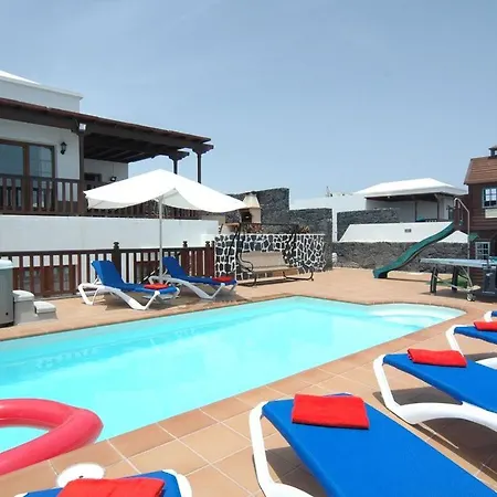 43 Sea Views, Pool,games,hot Tub, Office With Computer+ Wifi Вилла *